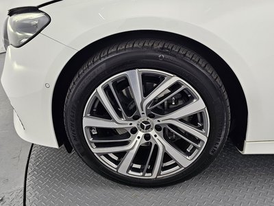 MERCEDES-BENZ E-CLASS - 6