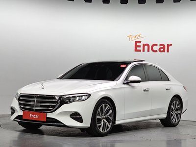 MERCEDES-BENZ E-CLASS - 1