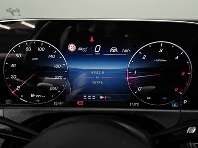 MERCEDES-BENZ E-CLASS - 8