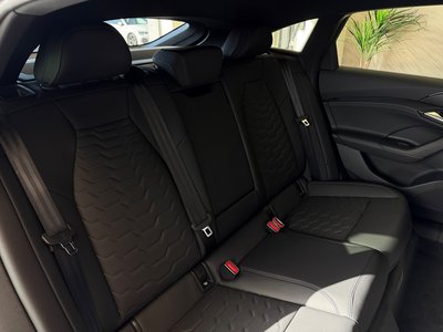 2025 AUDI A6 SPORTBACK E-TRON — миниатюра 20