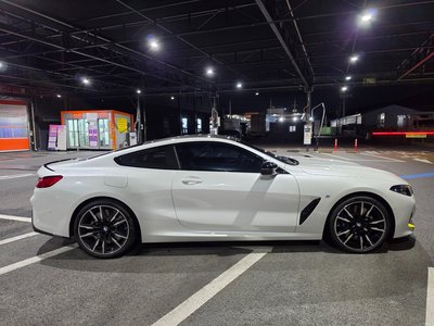 BMW 8 SERIES - 5