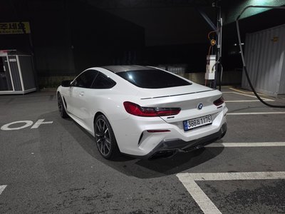 BMW 8 SERIES - 4