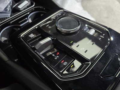 صورة 9 لـ 2026 BMW 5 SERIES