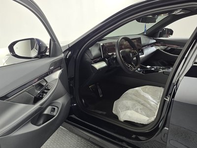 صورة 10 لـ 2026 BMW 5 SERIES