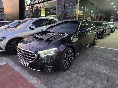 MERCEDES-BENZ E-CLASS - 4