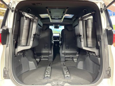 2023 Toyota ALPHARD thumbnail 11