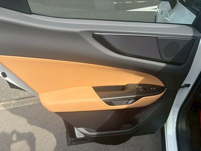 2025 Lexus NX — миниатюра 44