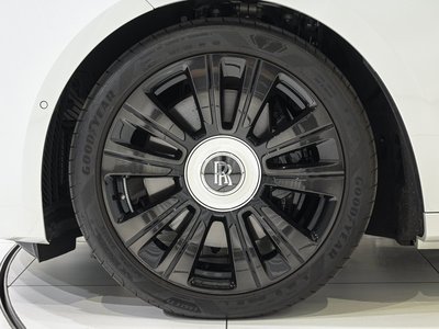 ROLLS-ROYCE GHOST - 8