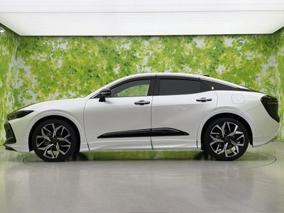 TOYOTA CROWN CROSSOVER - 2