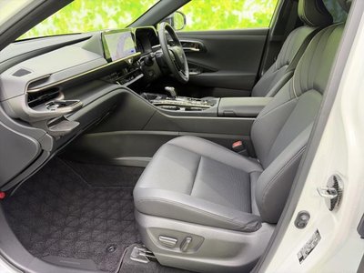 TOYOTA CROWN CROSSOVER - 7