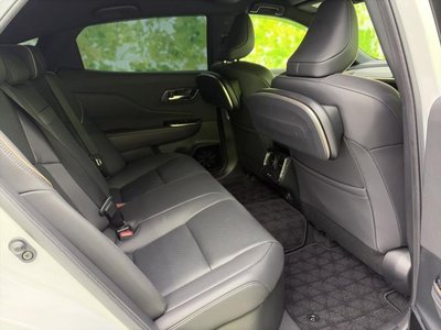 TOYOTA CROWN CROSSOVER - 5