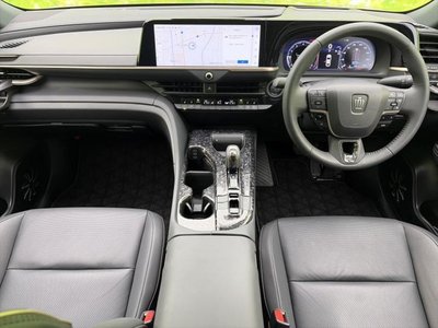 TOYOTA CROWN CROSSOVER - 6