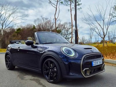 MINI CONVERTIBLE - 1