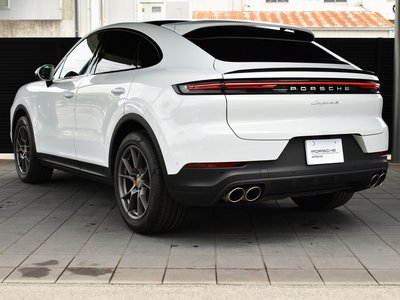 صورة 5 لـ 2023 Porsche CAYENNE