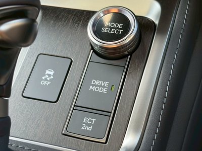 2025 Lexus GX 缩略图 63