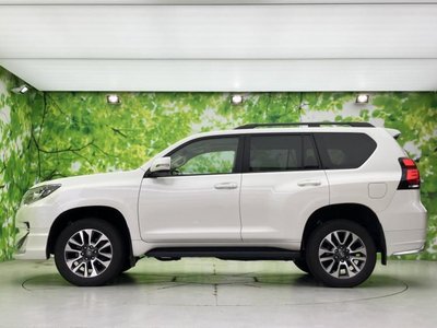 TOYOTA LAND CRUISER - 2