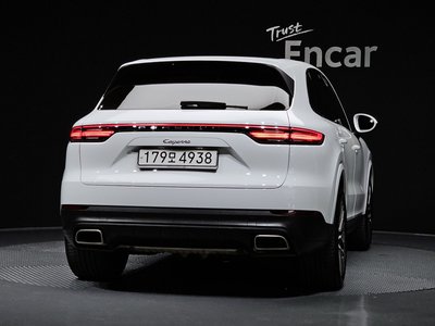 صورة 4 لـ 2020 Porsche CAYENNE