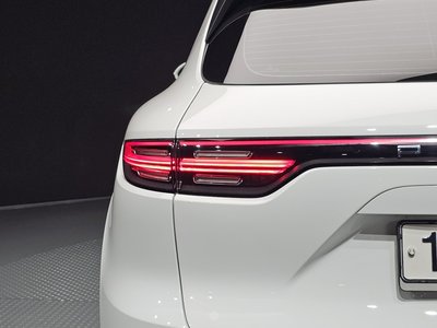 صورة 10 لـ 2020 Porsche CAYENNE