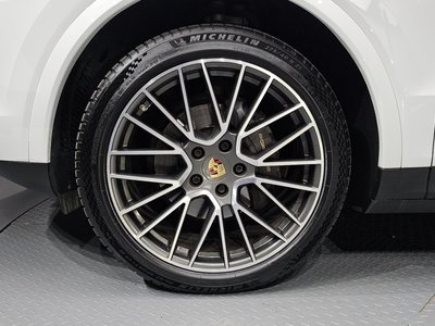 صورة 6 لـ 2020 Porsche CAYENNE