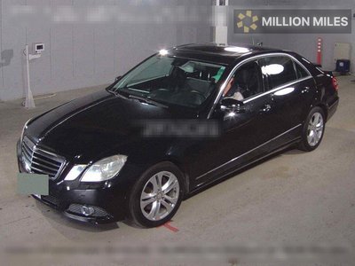 MERCEDES-BENZ E-CLASS - 4
