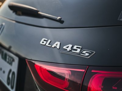 MERCEDES-BENZ GLA AMG - 10