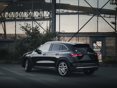 MERCEDES-BENZ GLA AMG - 2