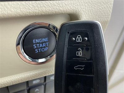 TOYOTA LAND CRUISER PRADO - 8