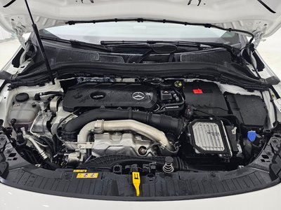 MERCEDES-BENZ GLA - 7