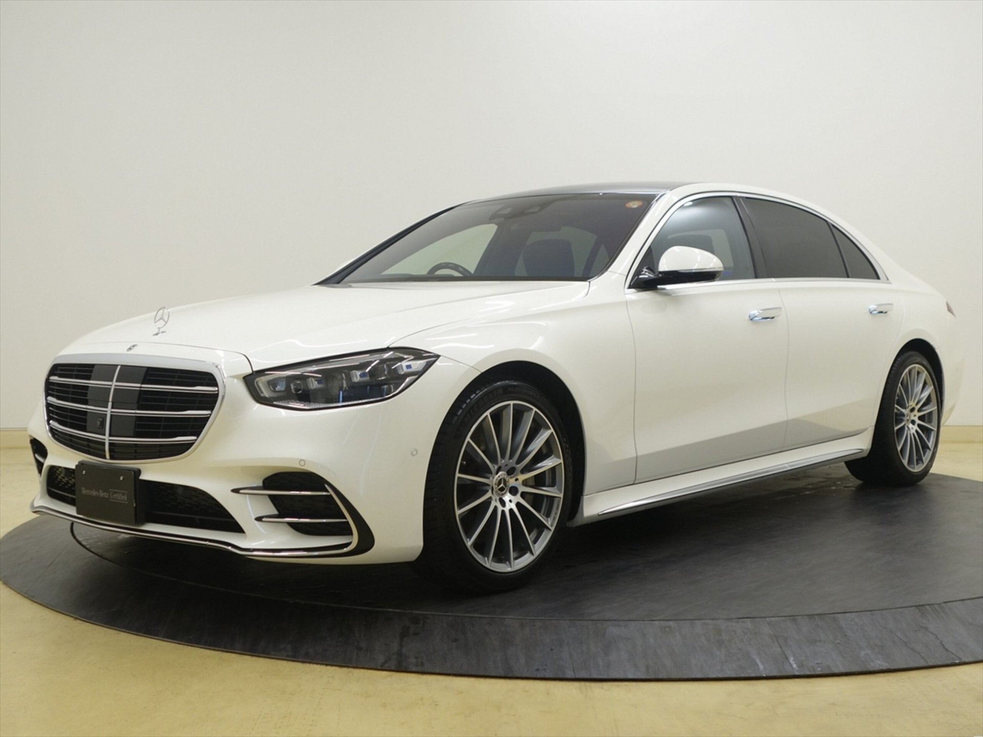 MERCEDES-BENZ S-CLASS - View 1