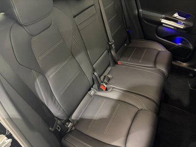 MERCEDES-BENZ GLA - 9