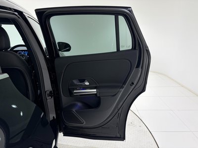 MERCEDES-BENZ GLA - 8