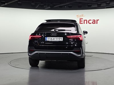 AUDI Q3 - 4