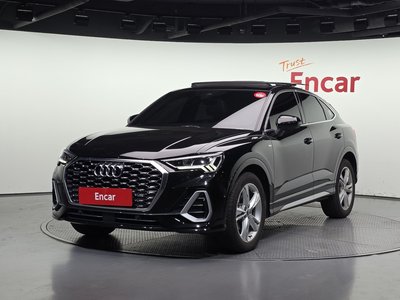 AUDI Q3 - 1