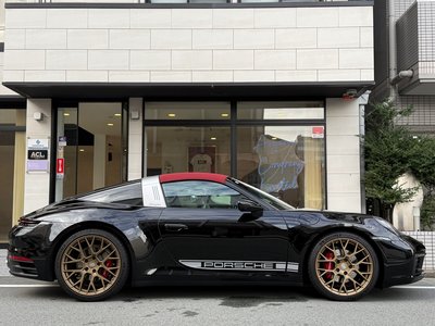 PORSCHE 911 TARGA - 2