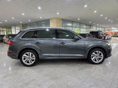 AUDI Q7 - 6