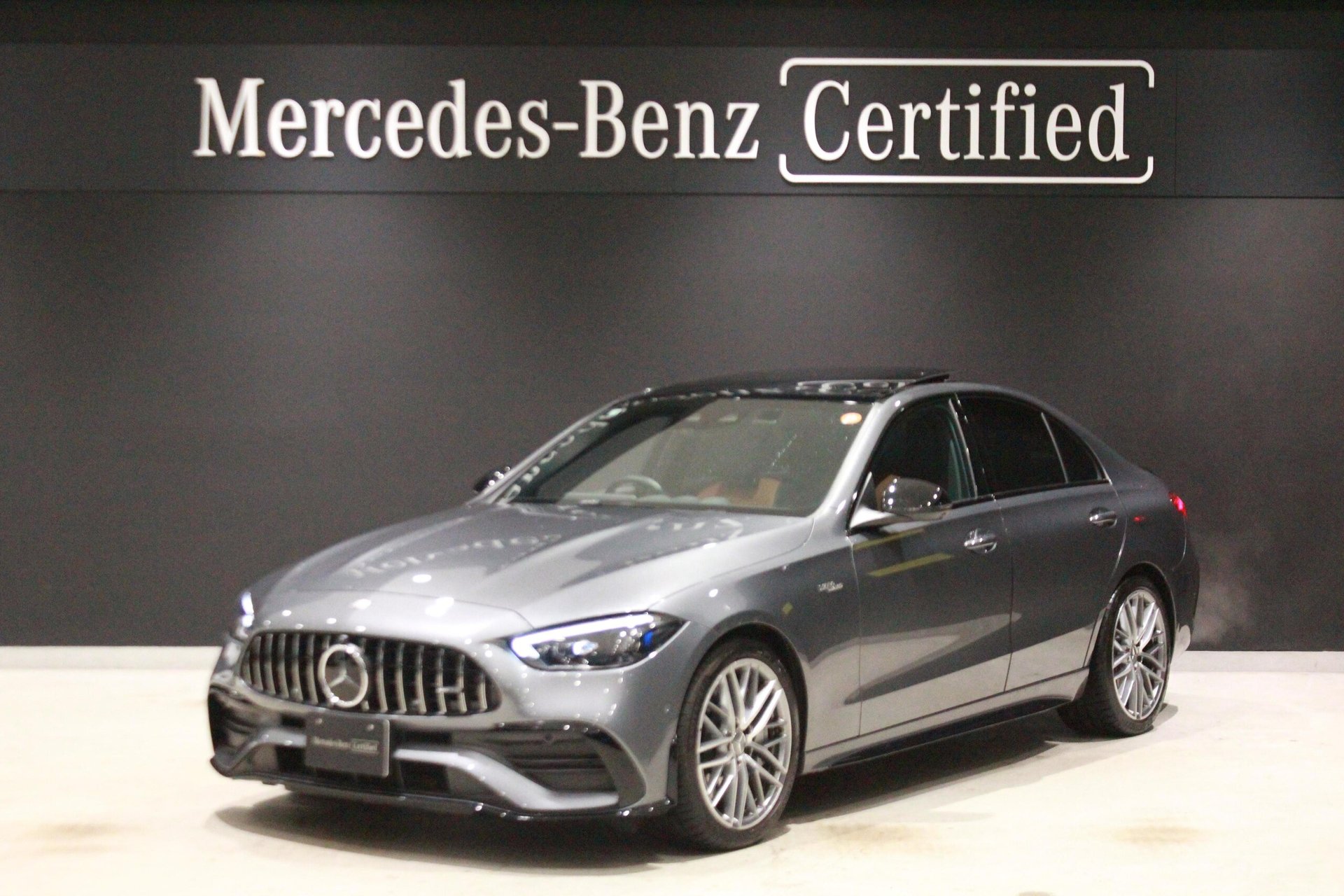 MERCEDES-BENZ C-CLASS AMG - View 1