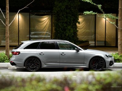 2021 AUDI RS4 AVANT 照片 3