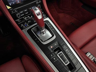 2023 Porsche 718 — миниатюра 12