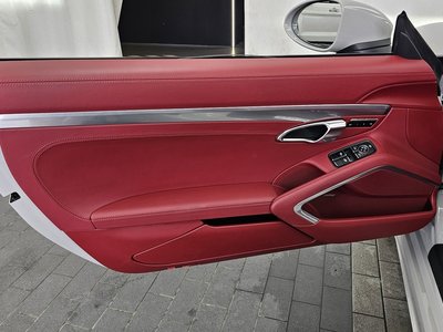 2023 Porsche 718 — миниатюра 14