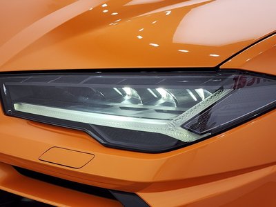 2022 Lamborghini URUS — фото 9