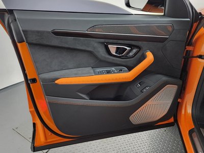 صورة مصغرة 14 لـ 2022 Lamborghini URUS
