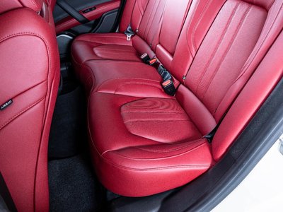 صورة مصغرة 49 لـ 2018 Maserati GHIBLI
