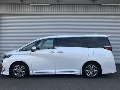 TOYOTA ALPHARD - 2