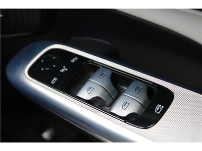 2024 Mercedes-BENZ GLC — миниатюра 24