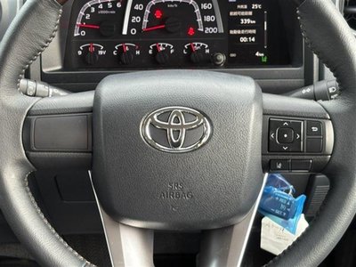 2025 Toyota LAND CRUISER 70 — миниатюра 14