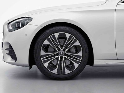 MERCEDES-BENZ E-CLASS - 6