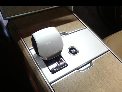 2024 LAND Rover RANGE ROVER photo 9