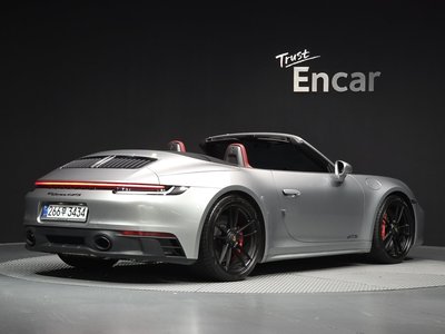 PORSCHE 911 - 4