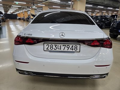 MERCEDES-BENZ E-CLASS - 2