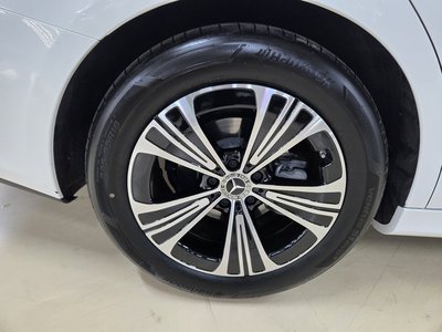 MERCEDES-BENZ E-CLASS - 6